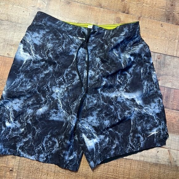 Men's Black & Gray Speedo Board Shorts size Large - Picture 1 of 4
